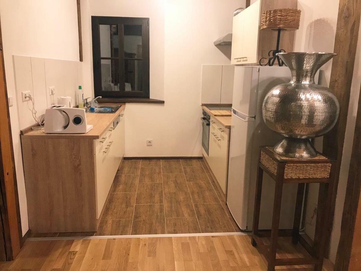 Apartment Penzlin Im Kemenatenhaus Im Rittergut Leppersdorf Bei Dresden *